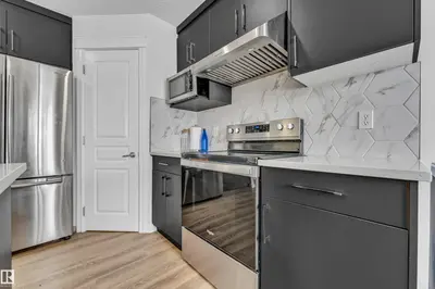 Interior photo 3 of 88 BONIN