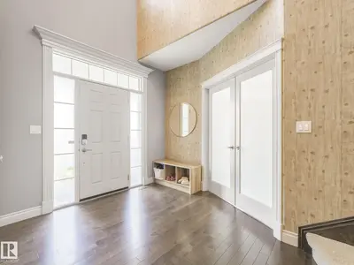 Interior photo 1 of 932 Summerside LI SW