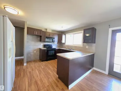 Interior photo 2 of 