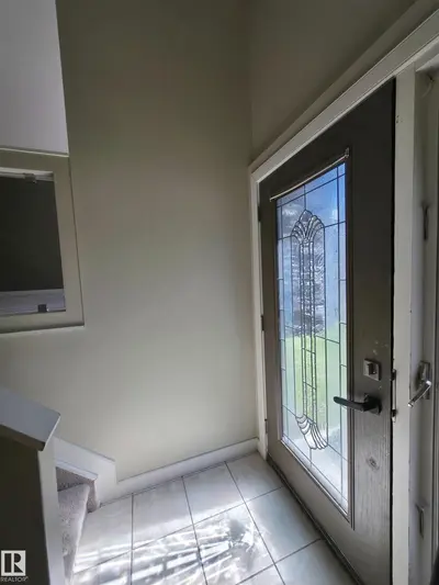 Interior photo 1 of 