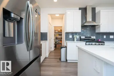 Interior photo 2 of 5627 KOOTOOK PL SW