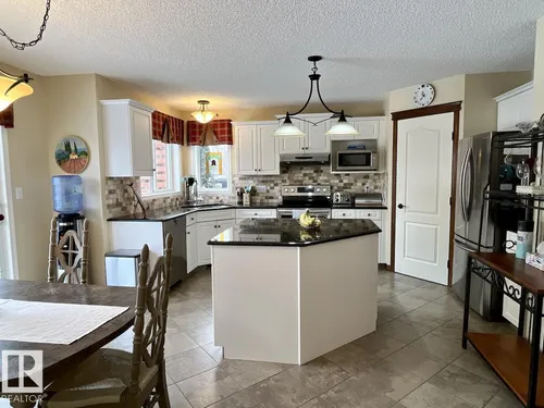 11716 11A AV NW, Edmonton - $660,000
