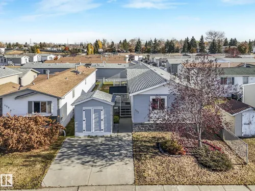 407 Oak Wood CR NW, Edmonton - $164,900