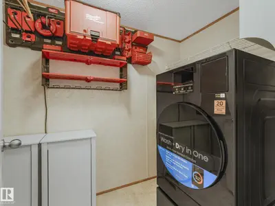 Interior photo 4 of 1634 66 Ave - Maple Ridge MH PA NW