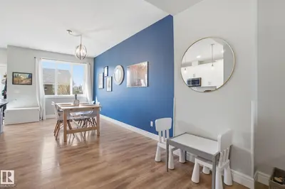Interior photo 2 of 529 GLENRIDDING RAVINE DR SW