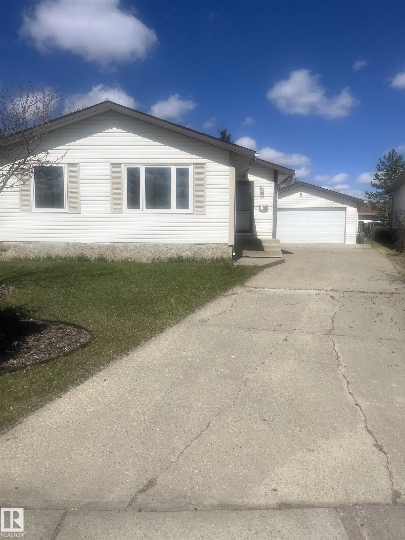8608 103, Morinville - 4 bedroom Detached Single Family for sale