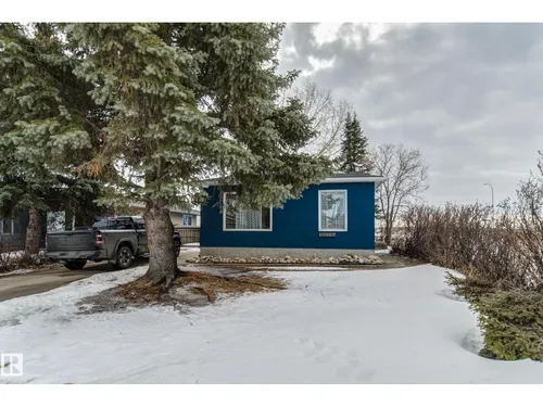 4823 10 AV NW, Edmonton - $439,900