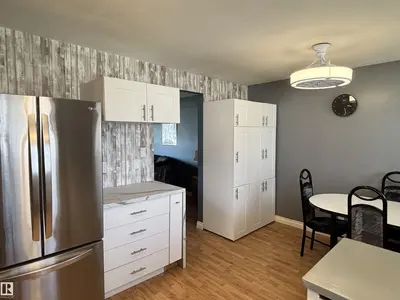 Interior photo 3 of 155 BROOKWOOD DR