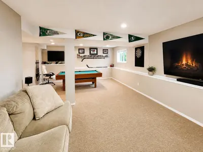 Interior photo 3 of 614 19 ST