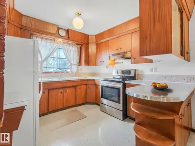 Interior photo 3 of 3519 113 AV NW NW