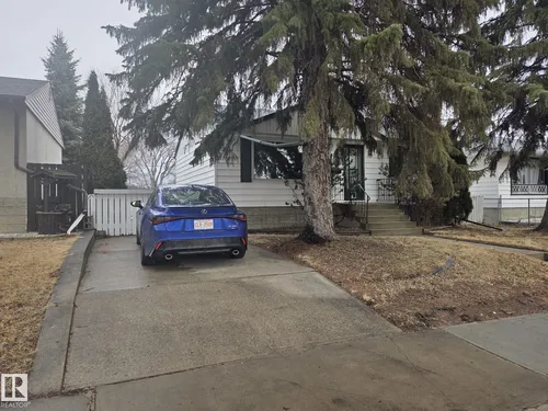 3626 111 AV NW, Edmonton - $355,000