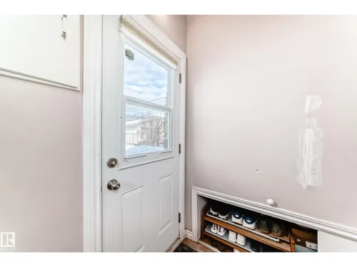 3634 113 AV NW, Edmonton - $349,000