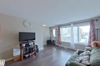 Interior photo 3 of #295 401 SOUTHFORK