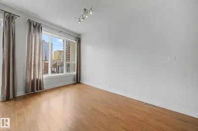 Interior photo 3 of #411 10033 110 ST NW