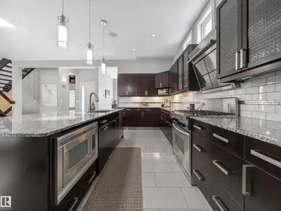 Interior photo 4 of 10650 66 AV NW