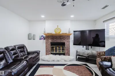 Interior photo 1 of 236 LAGO LINDO CR NW