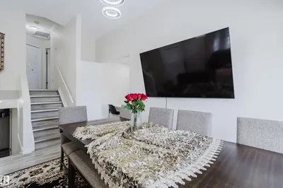 Interior photo 3 of 236 LAGO LINDO CR NW