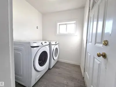 Interior photo 3 of 11240 94 ST NW