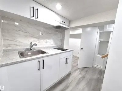 Interior photo 4 of 11240 94 ST NW