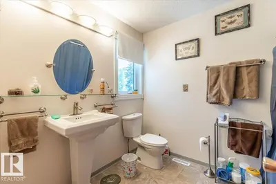 Interior photo 4 of #8 465070 RGE ROAD 20
