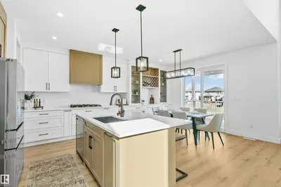 Interior photo 4 of 34 Harley way