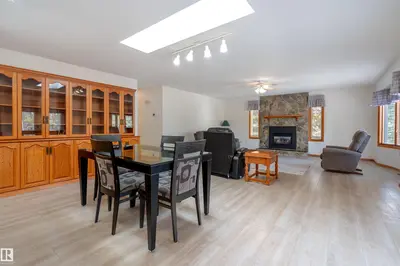 Interior photo 3 of 294 Grandview BE