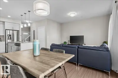 Interior photo 2 of 2847 KOSHAL CR SW