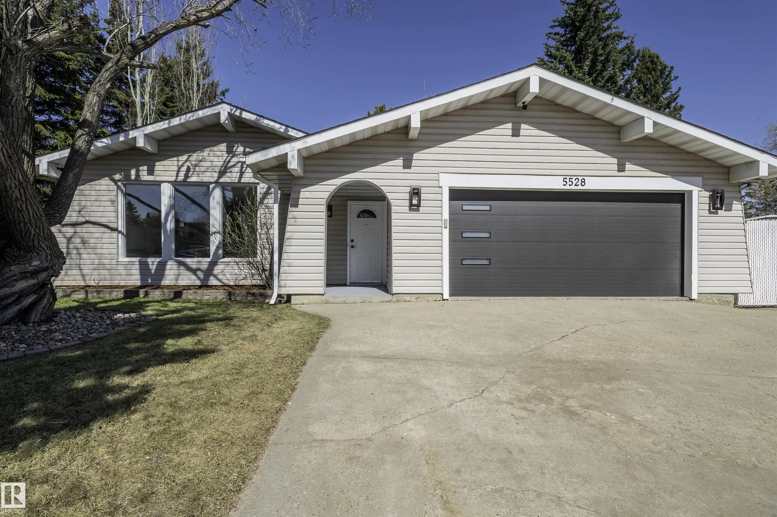 5528 54 ST, Leduc - 6 bedroom Detached Single Family for sale