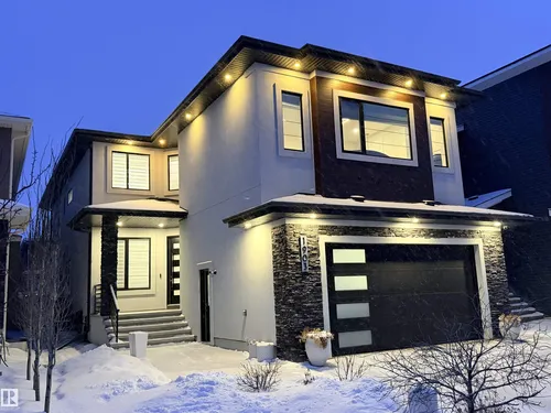 1903 20 AV NW, Edmonton - $929,000