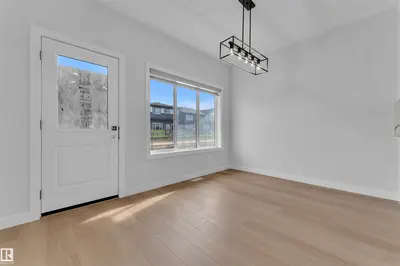 Interior photo 3 of 3925 39 AV