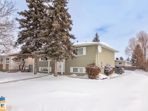 17303 101 ST NW, Edmonton - $438,000