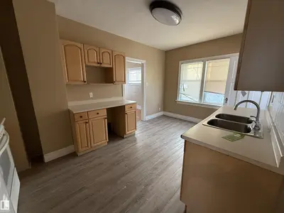 Interior photo 3 of 4818 52 ST