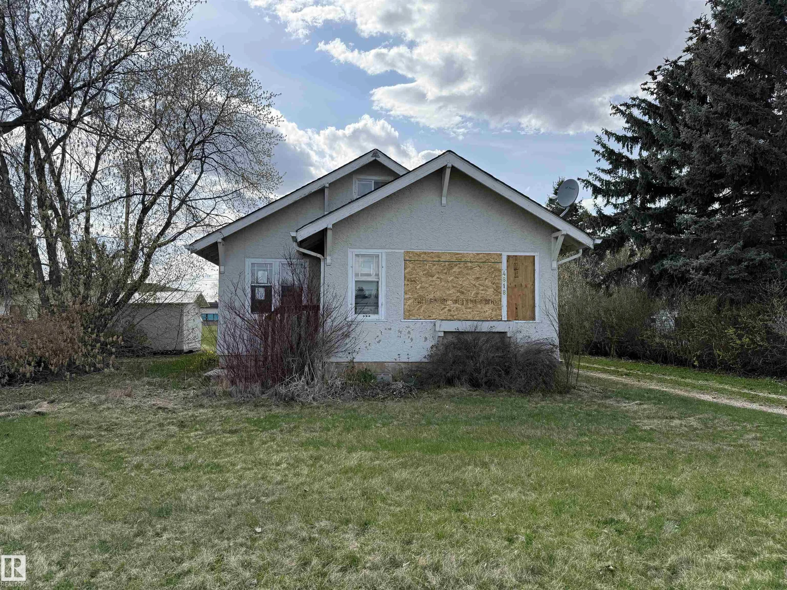 4818 52 ST, Thorsby - 2 bedroom Detached Single Family for sale