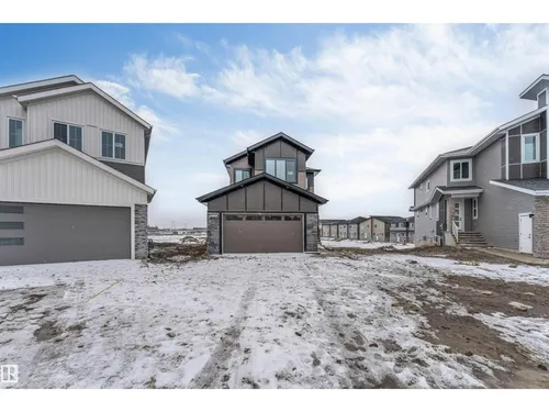 4004 35 ST, Beaumont - $659,900
