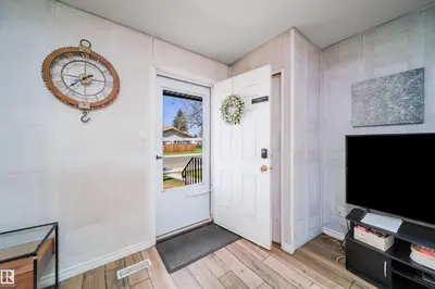 Interior photo 2 of 3217 142 AV NW NW