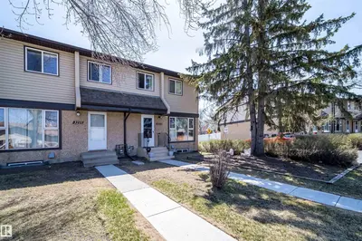 Interior photo 1 of 3217 142 AV NW NW