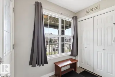 Interior photo 2 of 406 SONGHURST PL