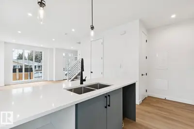 Interior photo 4 of 14816 93 AV NW