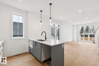 Interior photo 2 of 14816 93 AV NW