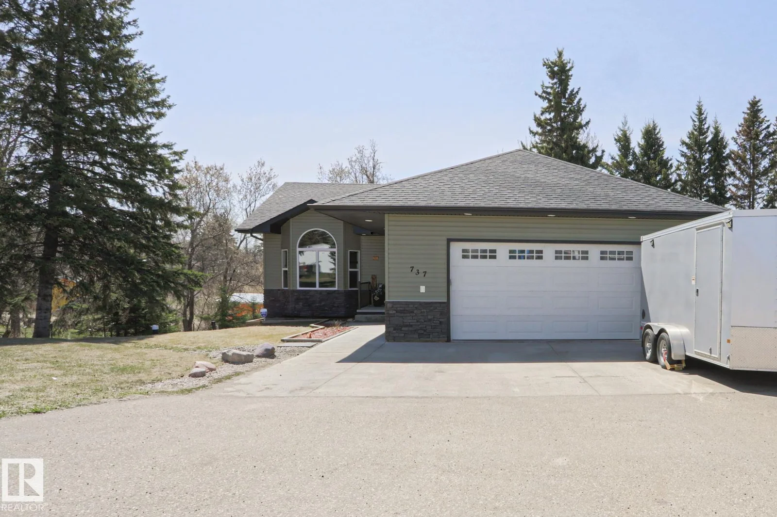 737 LAKESIDE DR, Rural Parkland County - 5 bedroom Detached Single Family for sale