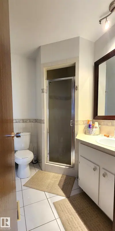 Interior photo 3 of 11035 166 AV NW