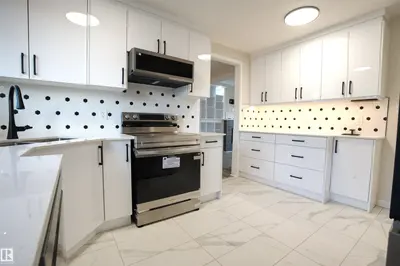 Interior photo 3 of 18412 92 AV NW