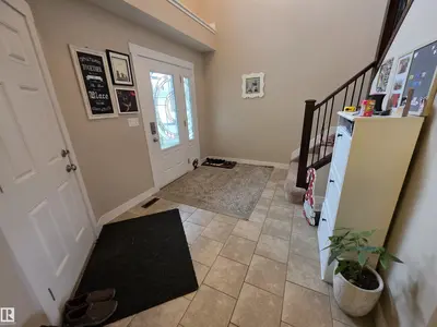 Interior photo 1 of 4104 41 ST