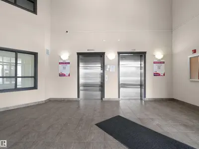 Interior photo 2 of #7123 7327 SOUTH TERWILLEGAR DR NW