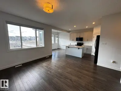 Interior photo 1 of 