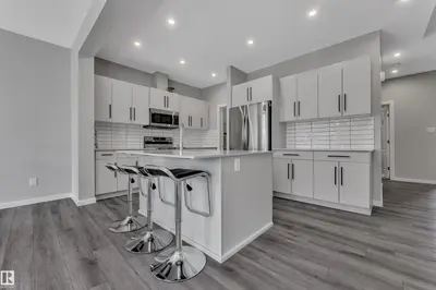 Interior photo 2 of 319 36 AV NW