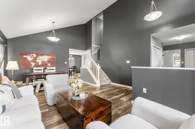 Interior photo 3 of 35 RIVER GL