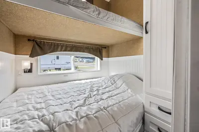 Interior photo 2 of 565 53126 Rge Road 70