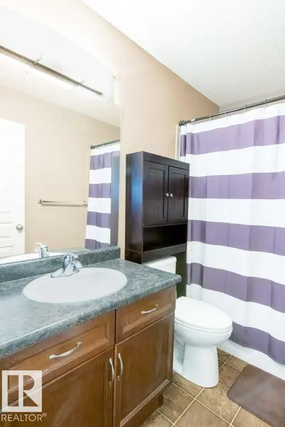 Interior photo 4 of 6103 5 AV SW
