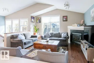 Interior photo 2 of 6103 5 AV SW